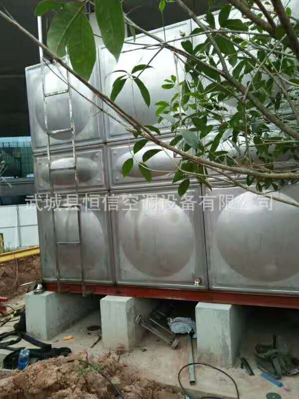 重慶市渝北區(qū)江北國際機(jī)場不銹鋼水箱竣工